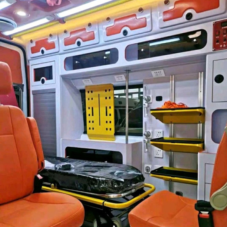 天河长途救护车护送病人租赁价格
